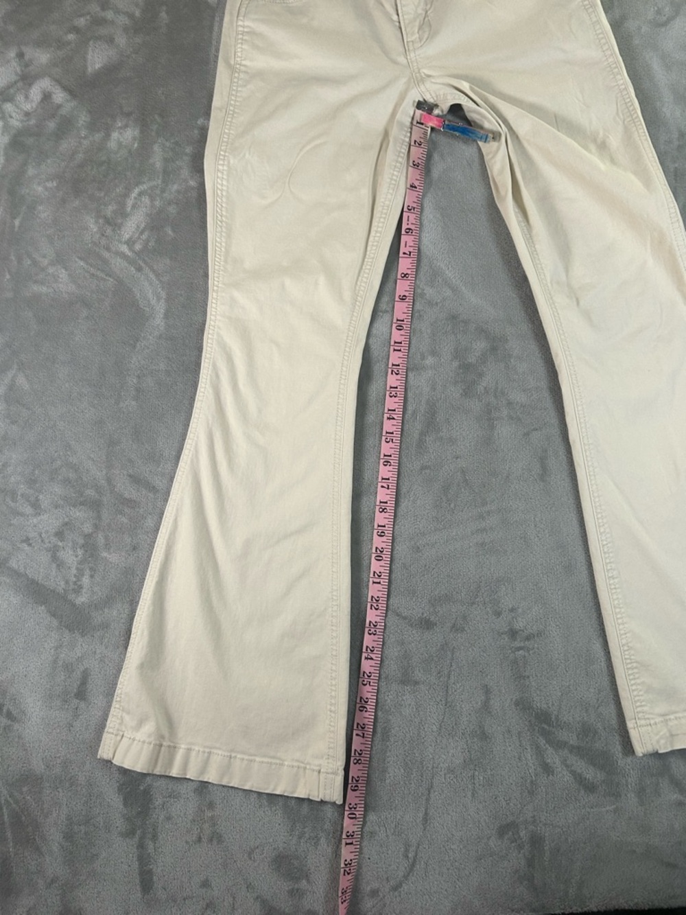 Hollister Cream Flared Pants - Picture 7 of 10